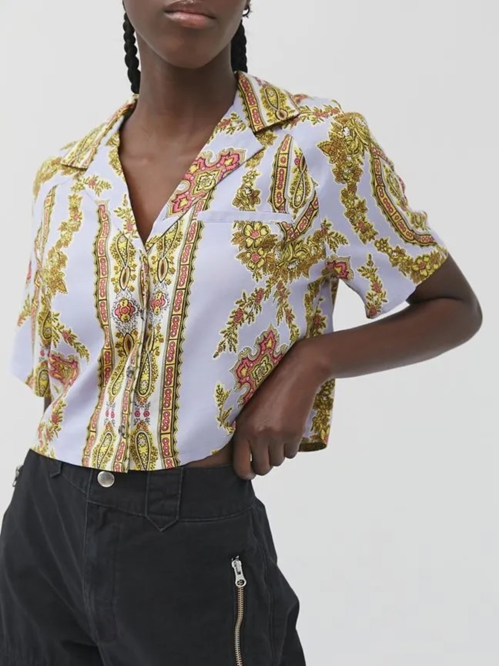 Urban Outfitters crop camp collar button down, paisley medallion print. Small